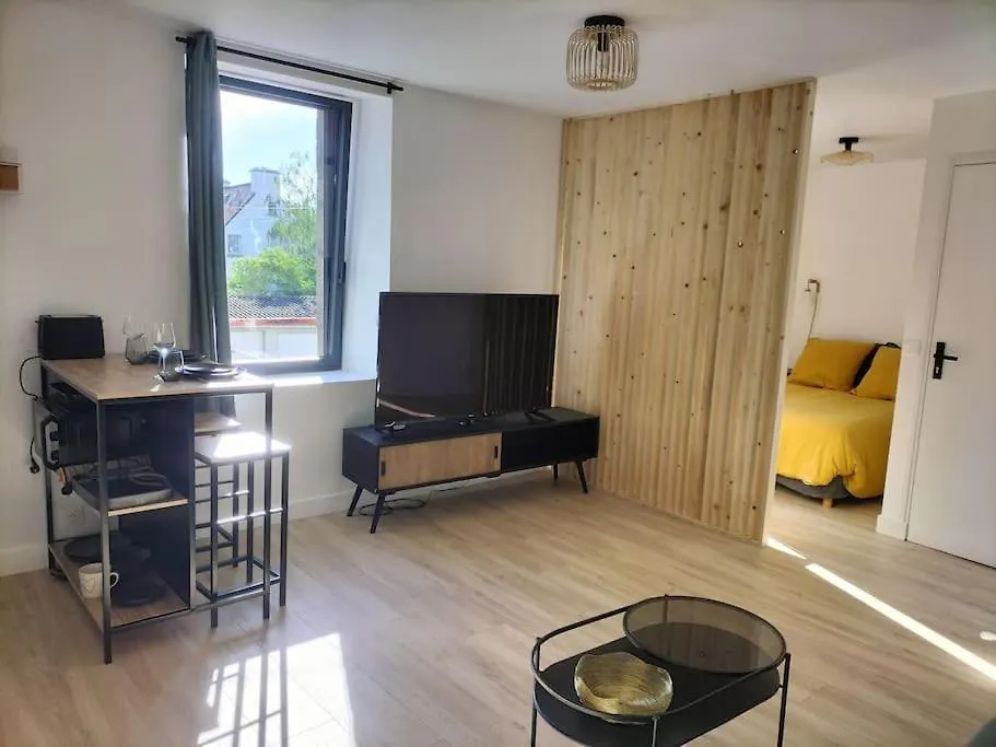 Studio Independant Gare Hopital Naval Group Lorient France